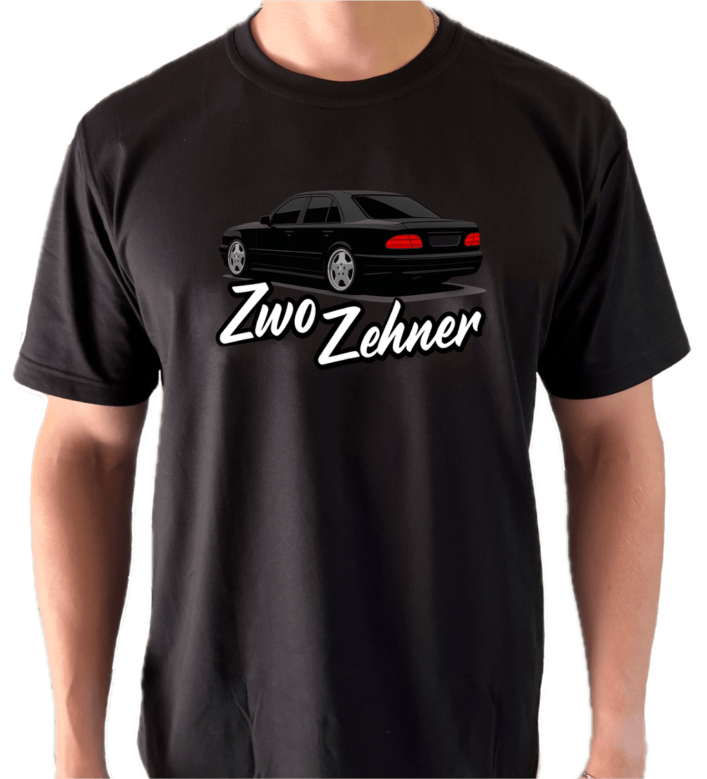 W210 T-Shirt „Zwo Zehner“ – E - Klasse Youngtimer Fan Shirt | Save the Classics - SaveTheClassics